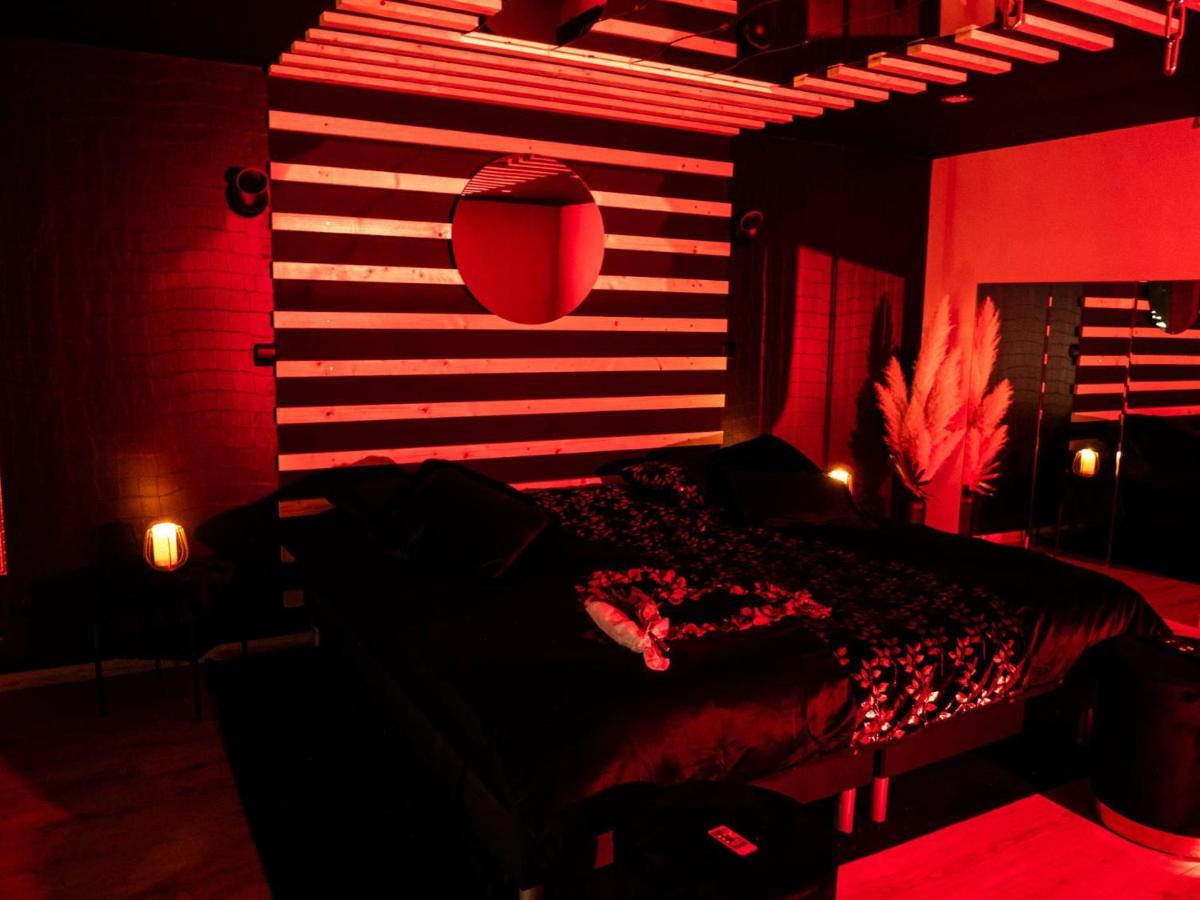 Douceur Du Charme - Love-Room A Charmes Entre Epinal Et Nancy Dış mekan fotoğraf
